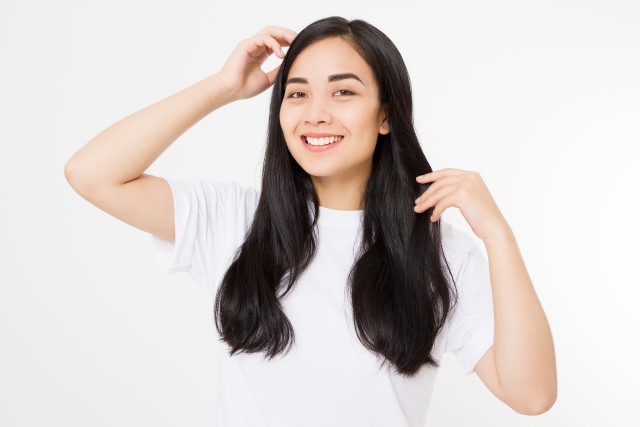 Rambut Tipis? Jangan Panik! Ini Rahasia Menebalkannya Secara Alami