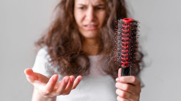 Mencari Solusi Rambut Rontok? Tanam Rambut Bisa Jadi Jawabannya!