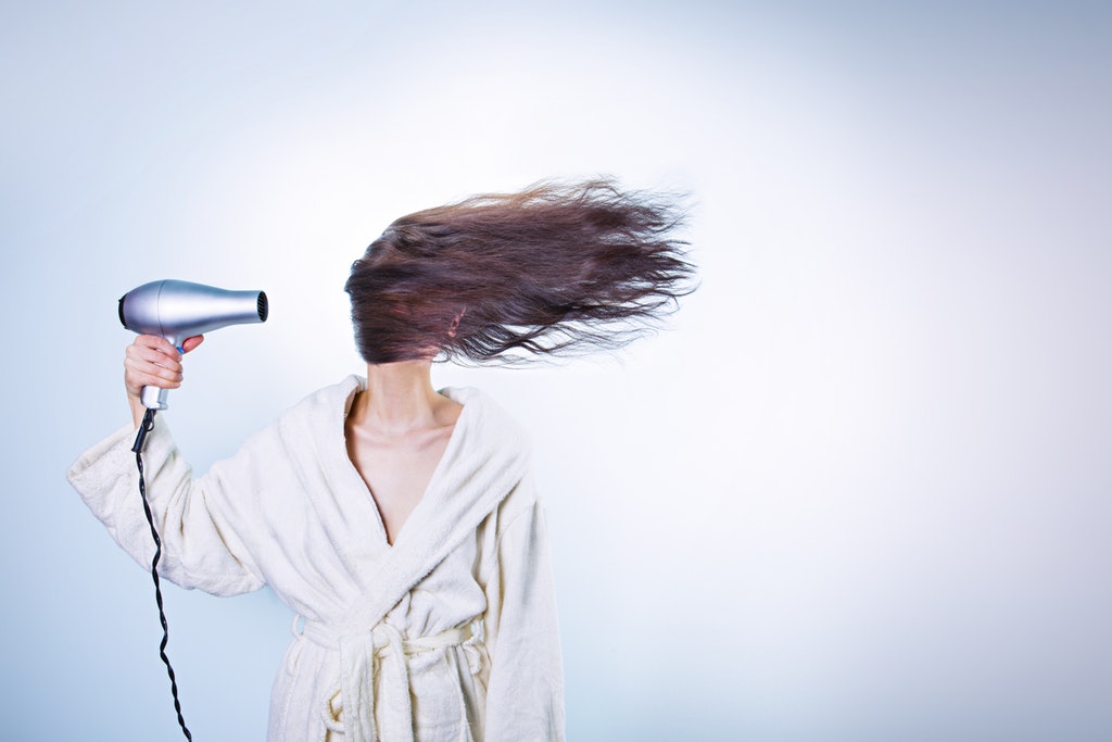 Rahasia Rambut Sehat dan Berkilau: Panduan Lengkap Mengeringkan Rambut dengan Benar