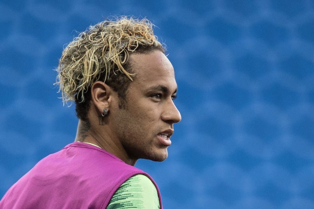 Gaya Rambut Neymar: Cara Mendapatkan Tampilan Keren Seperti Bintang Sepak Bola