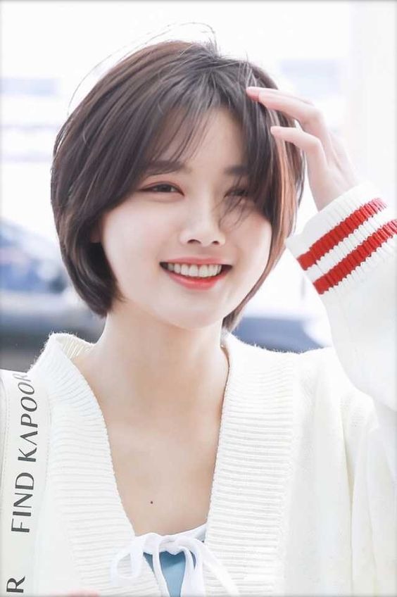 Gaya Rambut Pendek Korea: Inspirasi dan Tips untuk Tampil Stylish