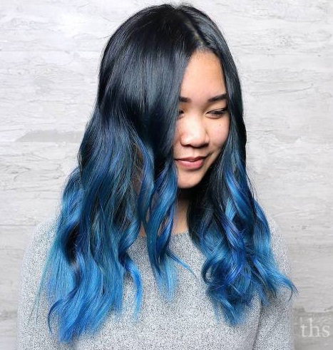 Biru Langit, Biru Laut, Biru Rambutmu! Panduan Lengkap Mendapatkan Warna Semir Rambut Biru yang Cerah dan Trendy