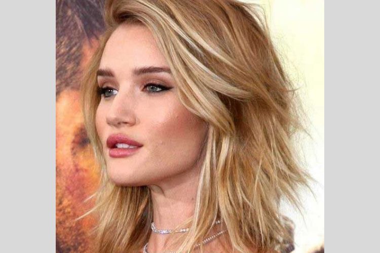 Gaya Rambut Pendek Layer: Pilihan Trendi untuk Tampilan yang Stylish