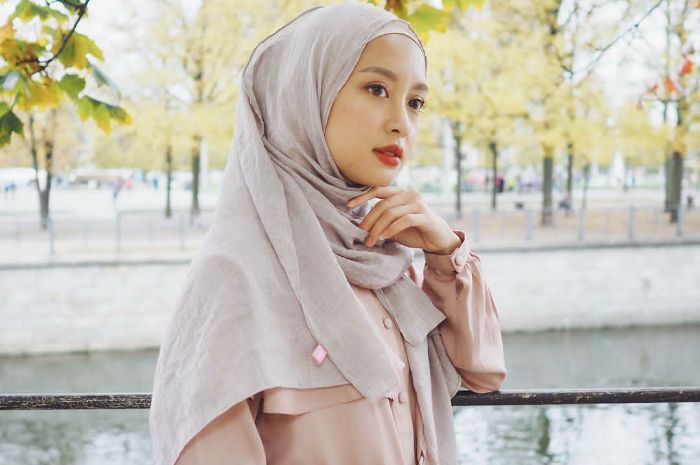 Tips Menjaga Rambut Tetap Bervolume Meski Sering Tertutup Hijab