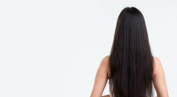 Rambut Kering seperti Sapu Ijuk? Ini 7 Tips Jitu Mengembalikannya Lembut Berkilau