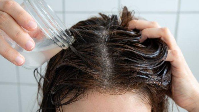 Rambut Selalu Rontok? Ini Tips yang Wajib Anda Coba!