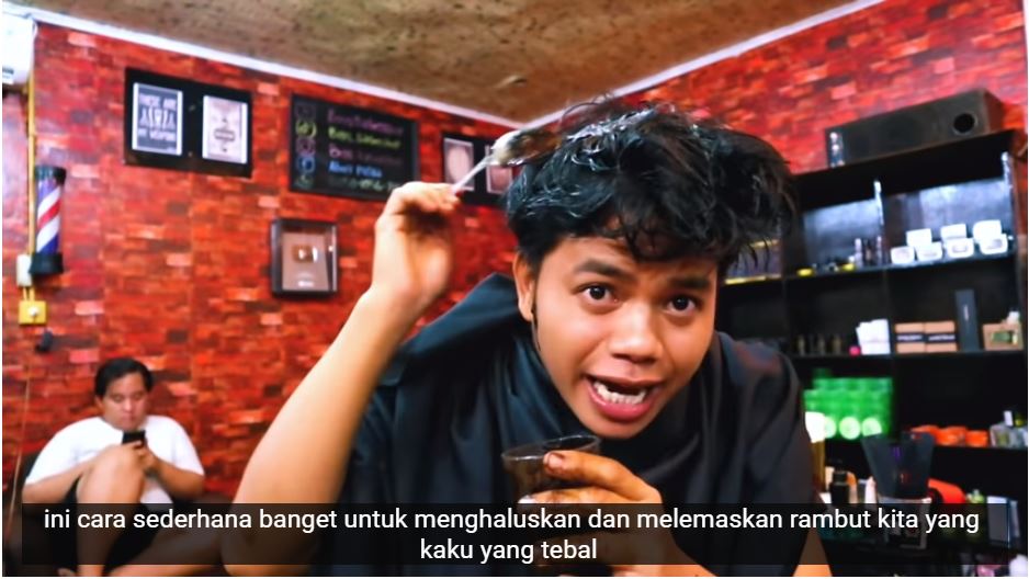 Rambut Anda Kaku Karena Faktor Cuaca? Begini Cara Membuatnya Lembut!